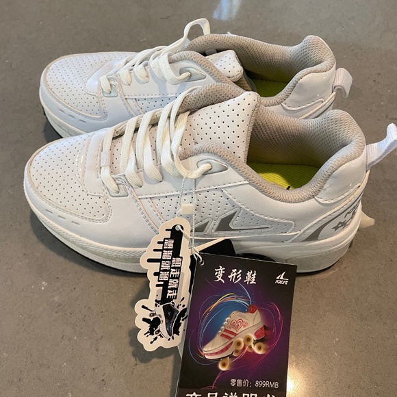 Agloat Retractable Roller Skate Shoes - Sneakers Roller Shoes 2-in-1 - Picture 3 of 3